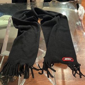 Dkny flannel fringe logo scarf